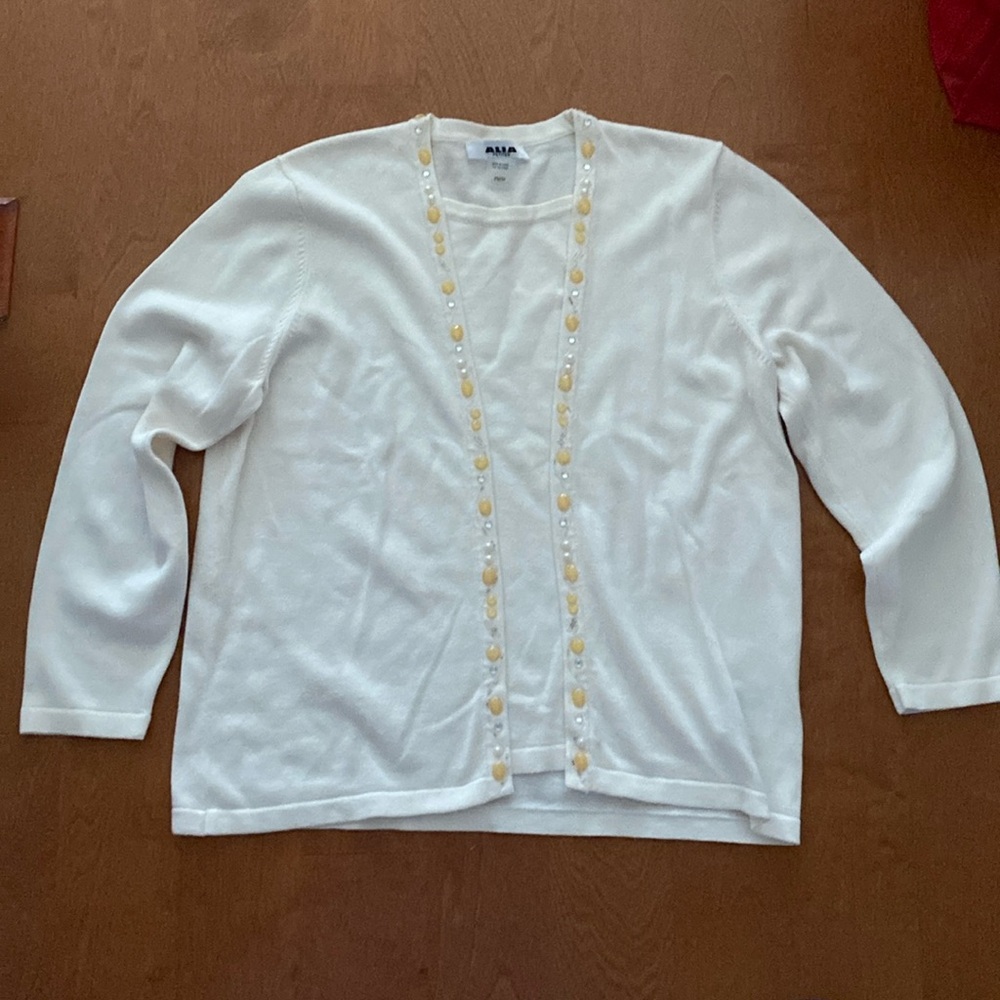 Vintage Alia White Sweater / Cardigan, Size M
